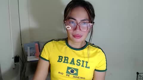 itsurgil_kloeh online show from 12.15.25