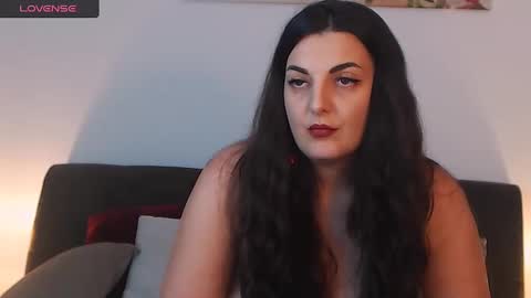 Snapshot of itsyourlady chatting on 12.15.24 Melissa Khaan online show from 12.15.24