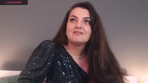 Snapshot of itsyourlady chatting on 02.05.26 Melissa Khaan online show from 02.05.26