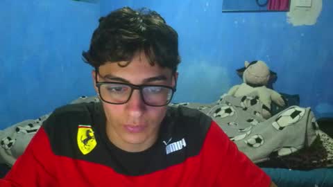 Snapshot of itztomm chatting on 10.03.25 itztomm online show from 10.03.25