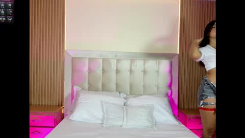 Snapshot of ivanna_yelena chatting on 02.15.26 Ivanna online show from 02.15.26