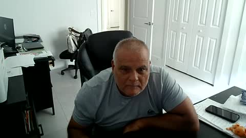 Snapshot of ivanny10 chatting on 06.25.26 ivanny10 online show from 06.25.26