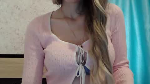 Snapshot of ivetta911 chatting on 10.15.25 ivetta911 online show from 10.15.25