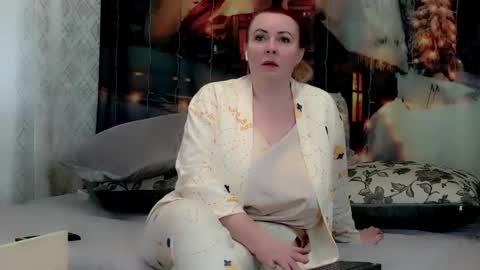 IrennaSplash online show from 01.04.25