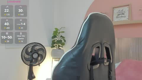 I V E T T E online show from 04.09.26