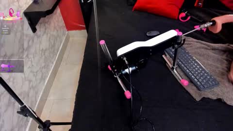 Snapshot of ivisbouncyass chatting on 01.19.26 Ivis online show from 01.19.26