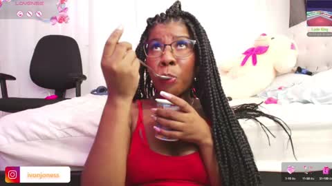  Ivon  Miss Jones  online show from 02.26.25