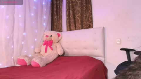 Snapshot of ivonjoness chatting on 06.28.26 Ivon Miss Jones online show from 06.28.26