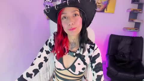 Ivonne  online show from 10.27.25