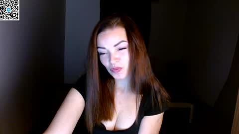 Snapshot of ivorymuse chatting on 04.22.26 Lana online show from 04.22.26