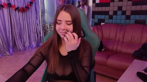 ivorywood_ online show from 10.14.25