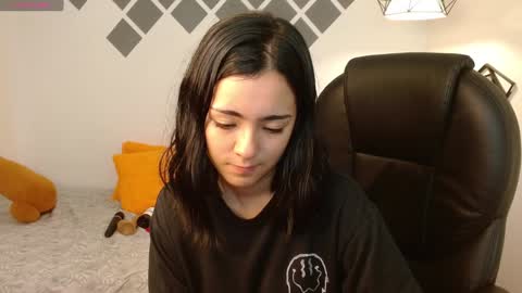 Snapshot of ivy_gail chatting on 12.28.24 IVY online show from 12.28.24