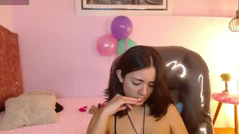 Snapshot of ivy_gail chatting on 01.28.25 IVY online show from 01.28.25