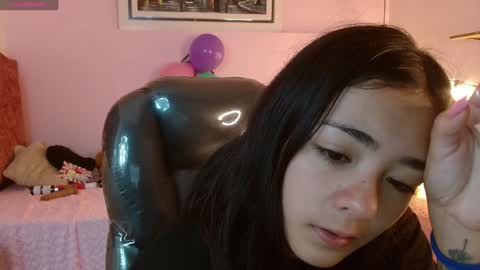 Snapshot of ivy_gail chatting on 01.29.25 IVY online show from 01.29.25