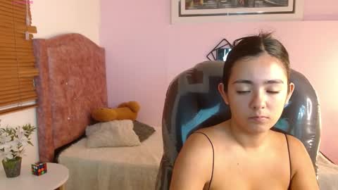 Snapshot of ivy_gail chatting on 02.20.25 IVY online show from 02.20.25