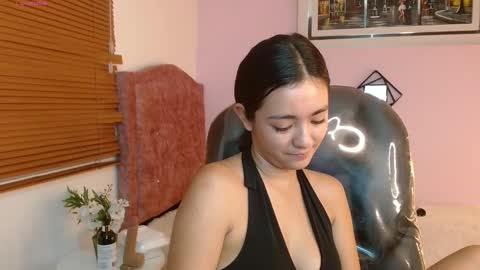 Snapshot of ivy_gail chatting on 02.26.25 IVY online show from 02.26.25