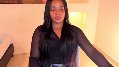 i v y  b l i s s online show from 12.20.24