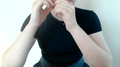 Snapshot of ivyivy77 chatting on 06.17.26 ivyivy77 online show from 06.17.26