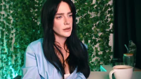 Snapshot of ivyjonson chatting on 12.20.24 Miss Ivy online show from 12.20.24