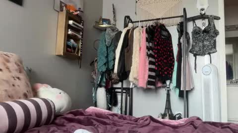 Ivy online show from 02.12.26