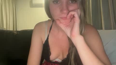 ivysagex online show from 11.22.25