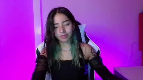 Snapshot of ivystone_ chatting on 02.06.26 Ivy online show from 02.06.26