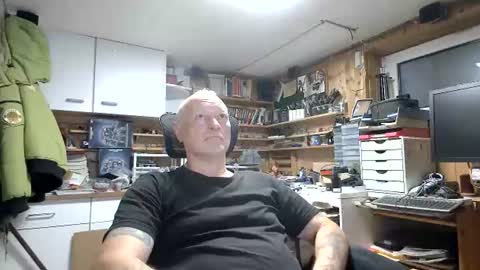 Snapshot of iwalknaked chatting on 07.20.26 iwalknaked online show from 07.20.26