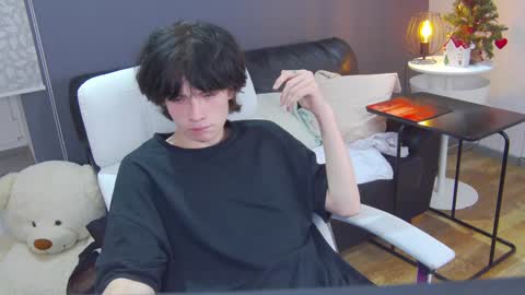 Maxim online show from 12.19.24