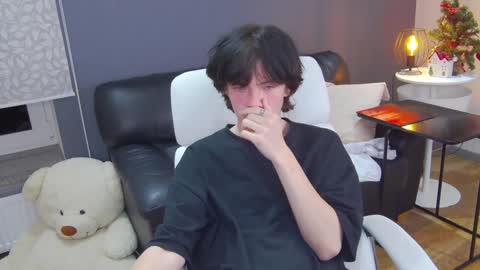 Maxim online show from 12.19.24