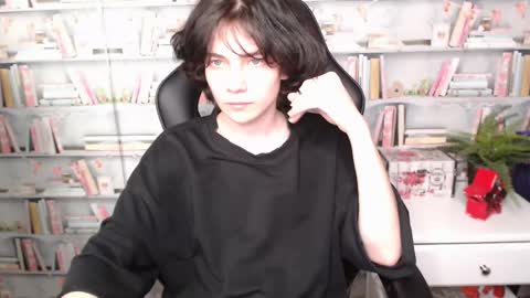 Maxim online show from 02.27.25