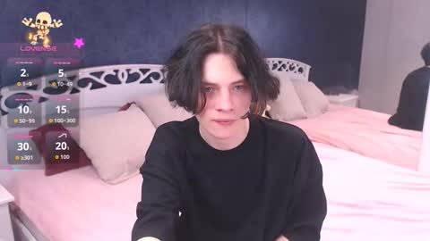 Maxim online show from 11.26.25