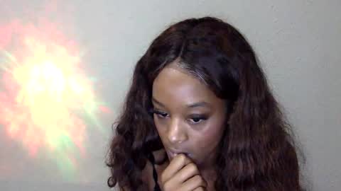 Snapshot of iysisfv chatting on 11.01.25 iysisfv online show from 11.01.25