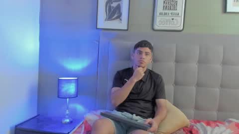 izaack online show from 12.13.24