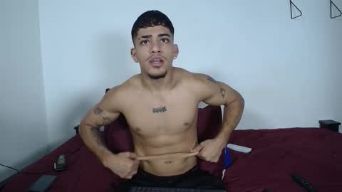 izaack online show from 09.24.25