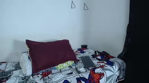 izaack online show from 09.30.25