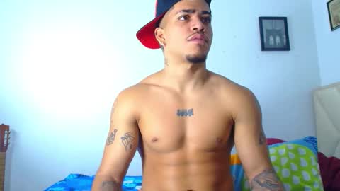 izaack online show from 12.02.25