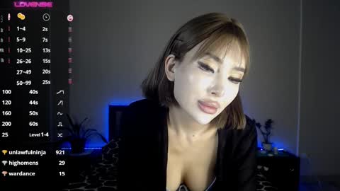 Iza Lim online show from 02.10.25