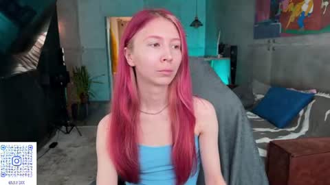 Snapshot of izi_fox chatting on 07.09.26 izi online show from 07.09.26