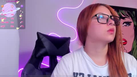 hot izys online show from 01.30.25