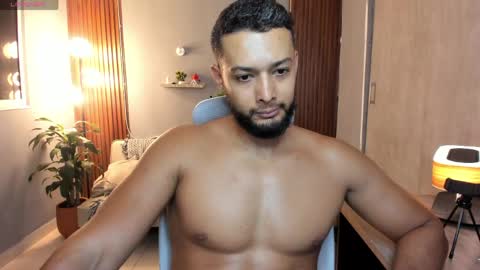 Snapshot of j_calix chatting on 05.16.26 Calix Independient model Insta and twt Calixsnake online show from 05.16.26