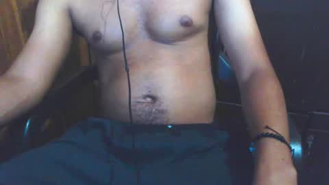 Snapshot of j_castello chatting on 05.05.26 J online show from 05.05.26