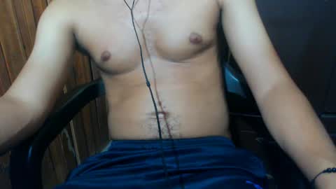 Snapshot of j_castello chatting on 05.26.26 J online show from 05.26.26