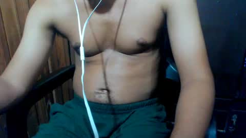 Snapshot of j_castello chatting on 07.11.26 J online show from 07.11.26