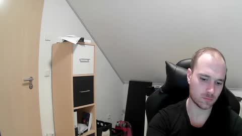 here4y online show from 03.09.25