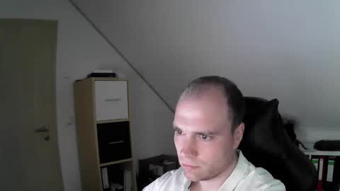 here4y online show from 10.12.25