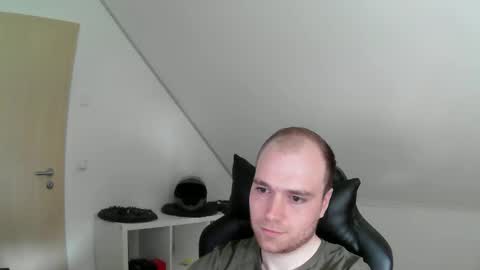 here4y online show from 04.03.26