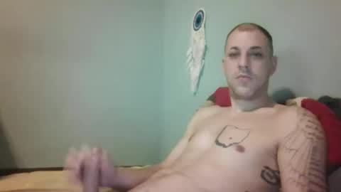 Snapshot of j_lion85 chatting on 11.15.25 j_lion85 online show from 11.15.25