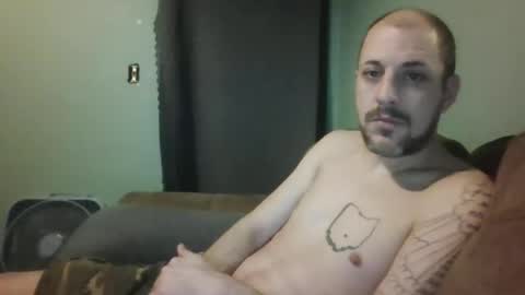 Snapshot of j_lion85 chatting on 01.14.26 j_lion85 online show from 01.14.26
