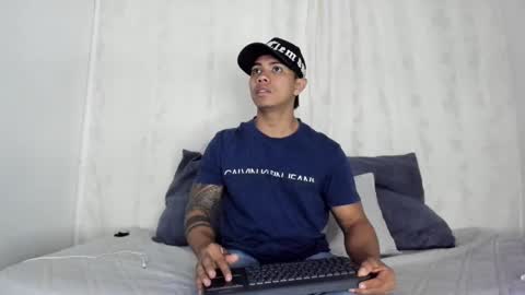 i am juan musiry independent model  online show from 12.24.24