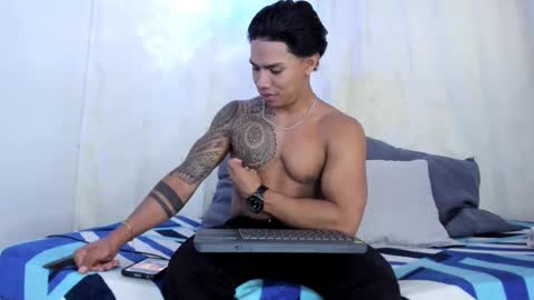 i am juan musiry independent model  online show from 12.28.24